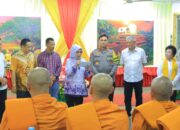 Kapolres Dan Dandim Serta Forkopimda Labuhanbatu Lepas Pawai Lilin Hari Raya Waisak