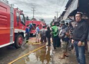 Kebakaran Hebat di Panglong UD Sini Kasih Polsek Bangun Evakuasi dan Lakukan Olah TKP ,Kerugian Capai Rp 2 Miliar