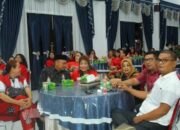 Plt Bupati Lepas Kontingen Labuhanbatu Pada Lomba Paduan Suara Pespawari Sumut