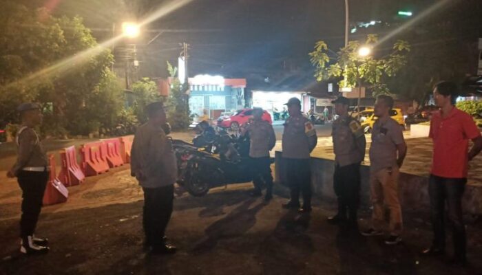 Anggota Propam Awasi Personel Polresta Manado dalam Pengamanan Kunjungan Kasad TNI AD