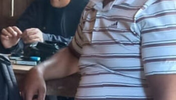 Kontroversi di WA Grup Wartawan Kuansing: Tuduhan dan Etika Jurnalistik