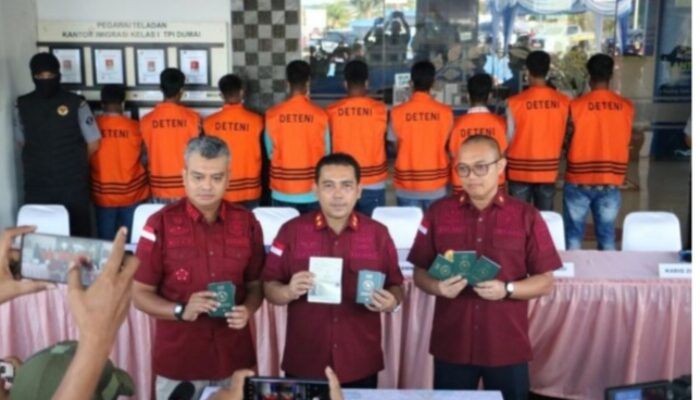 Imigrasi Dumai Tahan 9 WNA Bangladesh, Selundupkan 17 Warga Myanmar ke Malaysia