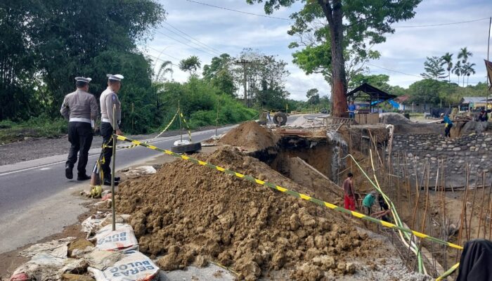 Jelang Nataru Sat Lantas Polres Simalungun Lakukan Survei Jalan Lalu Lintas di Jalur Siantar-Parapat