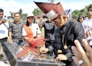 Bupati Simalungun Ziarah ke Makam Pelopor dan Tokoh Pendidik Simalungun Op. Guru Jason Saragih