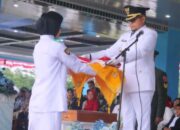 Bupati Buru Selatan, Bertindak Sebagai Inspektur Upacara Pada Peringatan HUT RI Ke-80