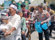 Polantas Menyapa, SatLantas Berbagi Di Jum’at Berkah