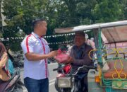 Usai Sholat Jum’at, Satresnarkoba Tebar Kebaikan bagi Nasi Kotak kewarga
