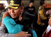 Para Ibu Lamtoras Terharu Menangis Mendengar Pesan Kemanusiaan Kapolres Simalungun Sambangi Warga Sihaporas