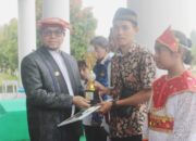 Harjito Papalia Sabet Juara I Video Literasi, Raih Penghargaan dari Bupati Buru Selatan
