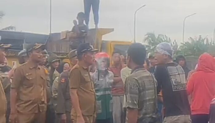 Tebang Pilih.! Diduga Banyaknya Terima Suap (Setoran) Dari Pengelola PKL Berinisial RG, Kasi Trantib Batang Kuis Tidak Berani Dan Bernyali Tertibkan Lapak Milik RG