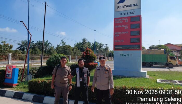 Pastikan Kesedian BBM, Polsek Bilah Hulu Monitoring SPBU,