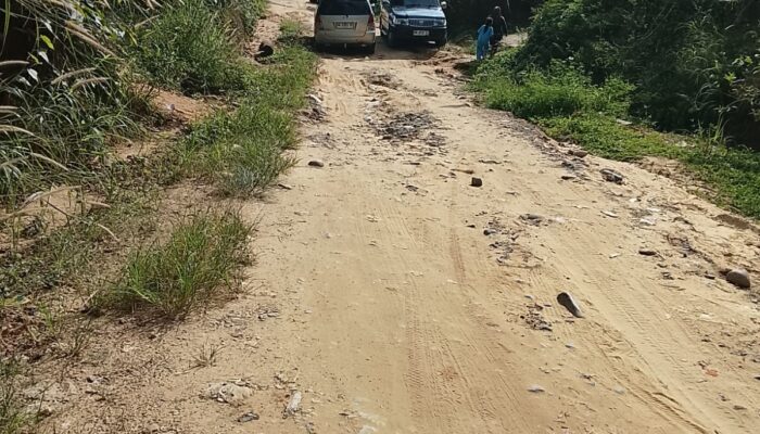 Bertahun Rusak, Warga Langga Payung Minta Bupati Labusel Tepati Janji