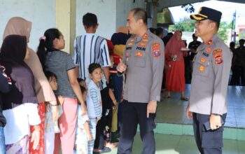 Kapolres Labuhanbatu Sarapan Bersama Dengan Masyarskat Di Warung presisi Polri 
