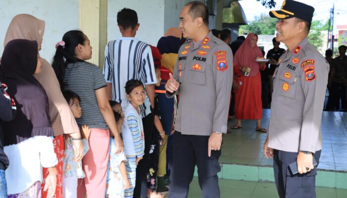 Kapolres Labuhanbatu Sarapan Bersama Dengan Masyarskat Di Warung presisi Polri 