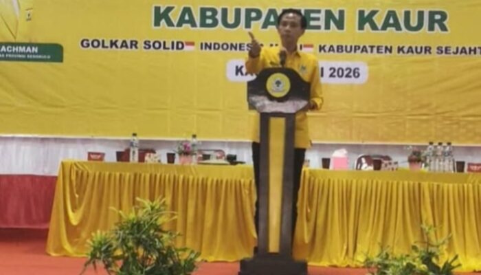 Gusril Pausi Bawa Pohon Beringin Kuning Menuju Puncak Kejayaan Di Kaur