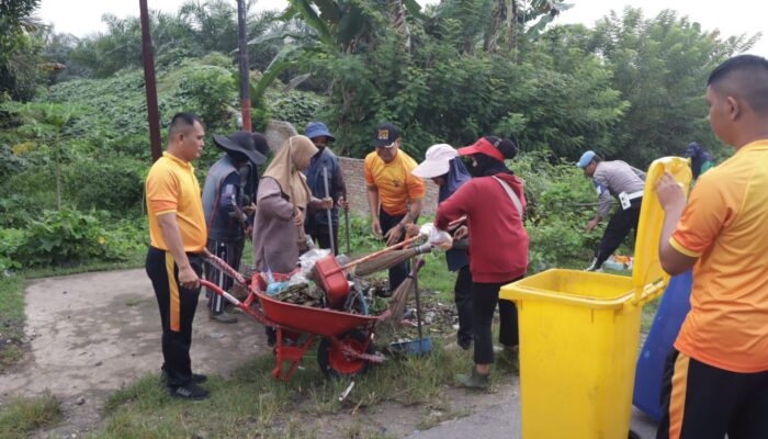 Personil Polres Lanuhanbatu Giat Gotong Royong, Sambut HUt Bhayangkara ke 80