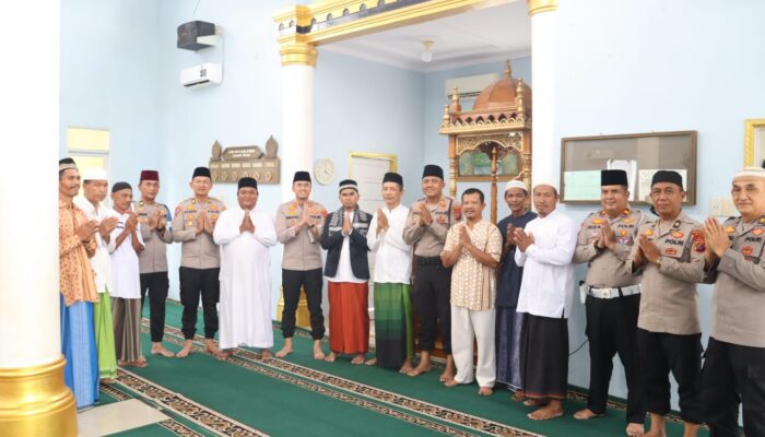 Kapolres Labuhanbatu Safari Jum’at di Masjid Al-Ikhlas Sioldengan