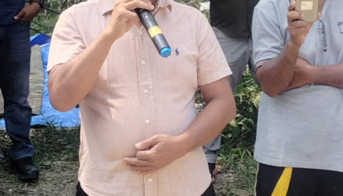 Batin Sengeri Gelar Aksi Damai Menutup Jalan Akses Perusahaan Karna Selalu Ingkar Janji