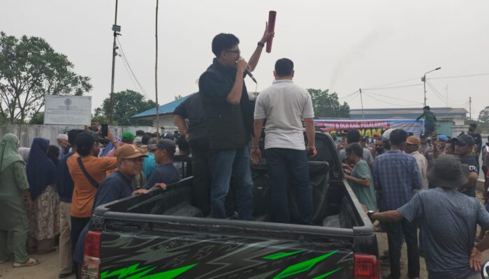 Aliansi Nelayan Peduli Sungai Kerumutan Menggelar Aksi Damai Depan PT KPT