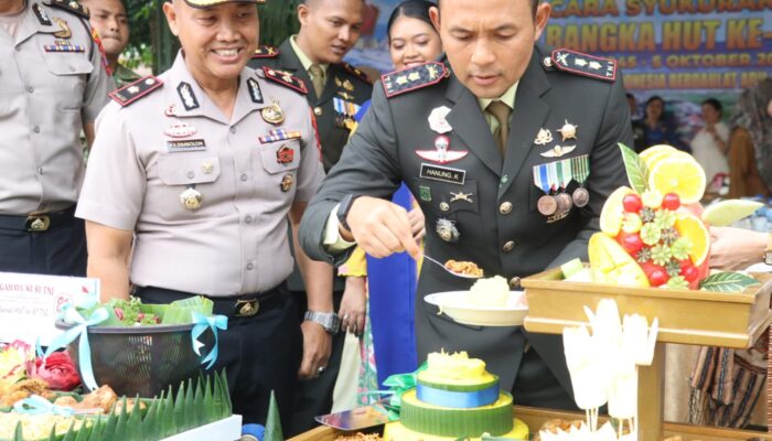 Semarak HUT TNI, Polres Labuhanbatu Berikan Kejutan kepada Satuan TNI