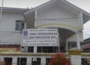 Urus KTP di Disdukcapil Labuhanbatu Gratis, Warga Diminta Lengkapi Persyaratan